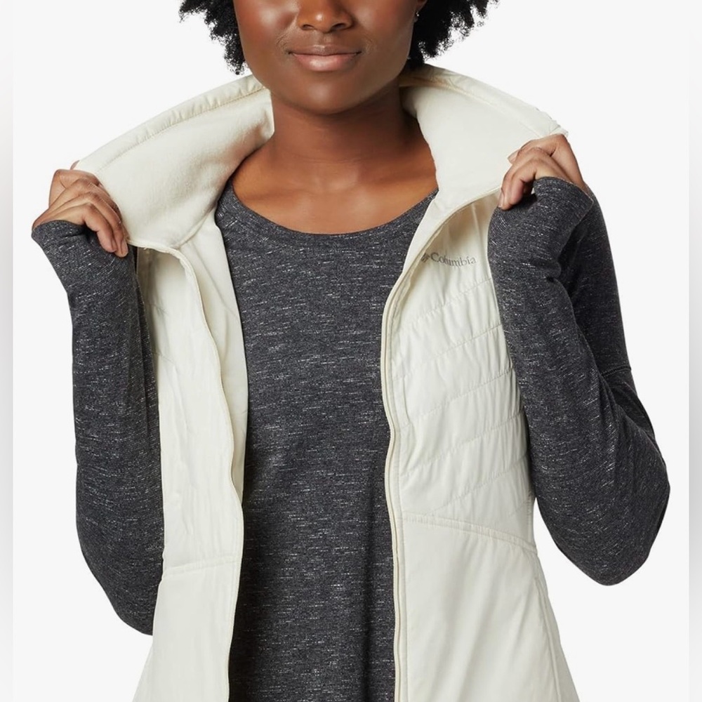 Columbia Women's Mix It Around Light Bisque/Cream Colored Quilted Vest, XL